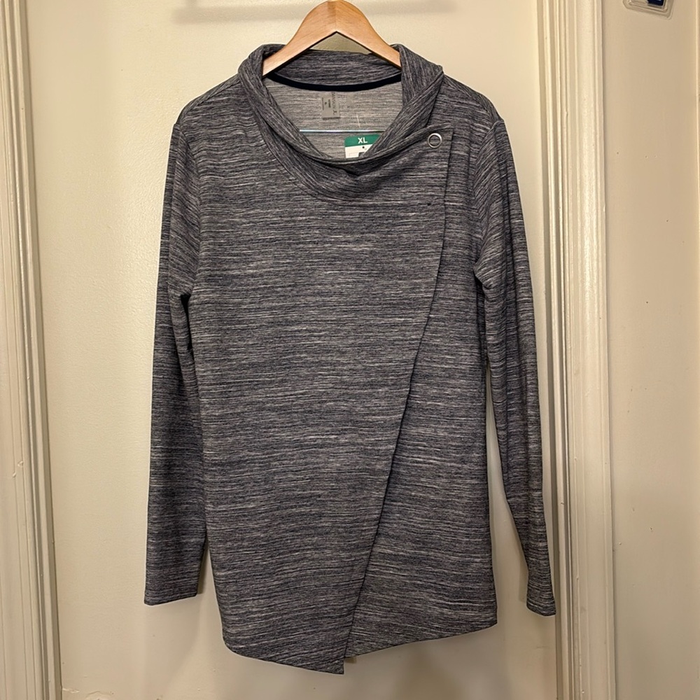 New with tags Danskin xl athletic shirt